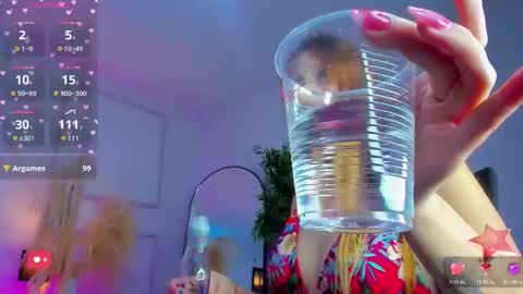 Snapshot of emilywillis8 chatting on 11-11-25, 02:39 E M I L Y online show from 11-11-25, 02:39