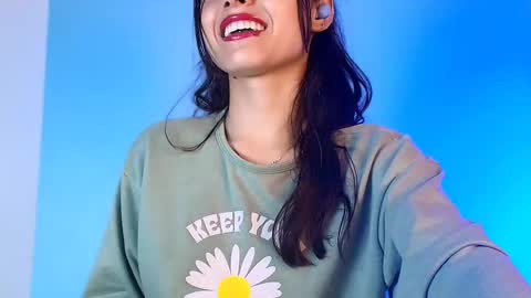 Snapshot of emilywithe_ chatting on 02-21-25, 09:24 online show from 02-21-25, 09:24