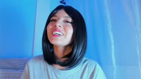 Snapshot of emilywithe_ chatting on 09-29-25, 11:31 online show from 09-29-25, 11:31