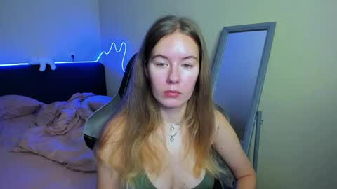 Emily online show from 11-18-25, 08:08