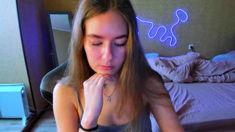 Emily online show from 04-15-26, 09:49