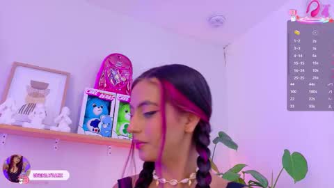 Snapshot of emilyy_bank chatting on 01-10-26, 07:48 Emily Bank online show from 01-10-26, 07:48