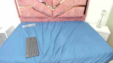 emilyy_cooperr online show from 02-07-25, 06:14