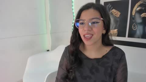 emilyy_cooperr online show from 09-29-25, 12:10