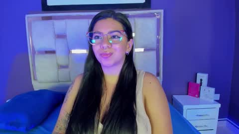 emilyy_cooperr online show from 02-19-26, 12:23