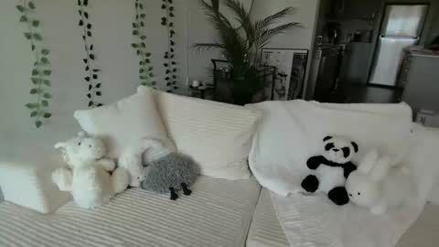 Emily brunette and Charlotte redhead online show from 04-06-26, 02:18