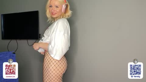 Snapshot of eminent_eva chatting on 01-29-25, 06:12 Eminent Eva online show from 01-29-25, 06:12