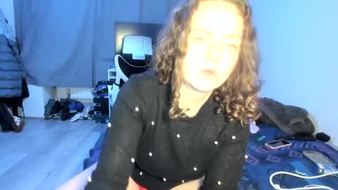 Snapshot of emliyjamesmjb chatting on 02-10-25, 06:31 emliyjamesmjb online show from 02-10-25, 06:31