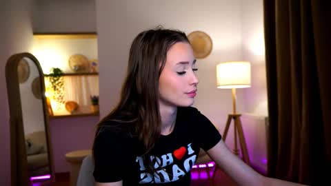 Snapshot of emma__cutiee chatting on 12-29-24, 02:27 Your Emma online show from 12-29-24, 02:27