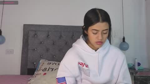 Emma online show from 09-15-25, 03:39