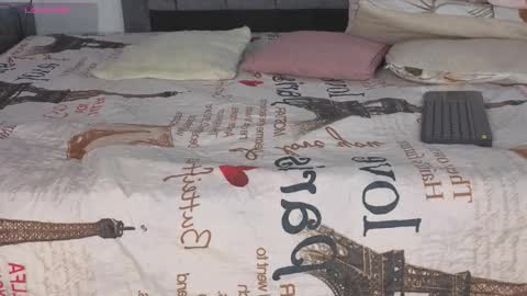 Emma online show from 12-19-25, 04:52