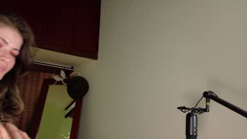 Emma online show from 01-24-25, 05:11