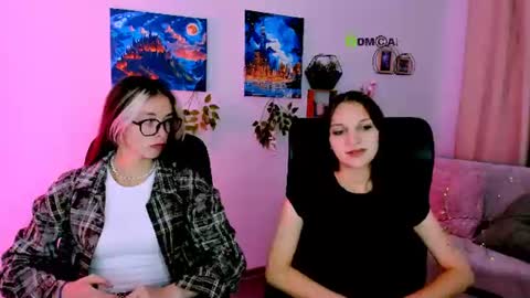 Snapshot of emma_bless_ chatting on 07-22-26, 03:15 your Emma online show from 07-22-26, 03:15