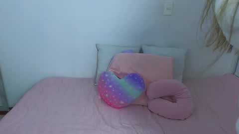 Emma Blue  modelo independiente online show from 01-23-25, 12:25