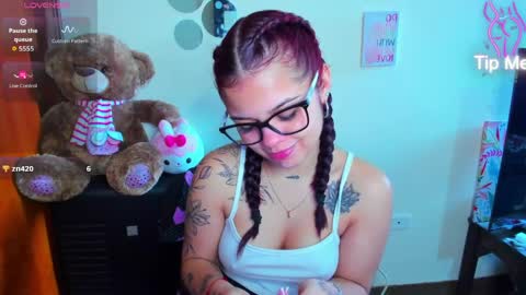 emma_boo_ online show from 04-08-26, 05:35