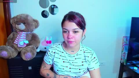 emma_boo_ online show from 05-09-26, 03:28