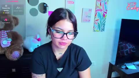 emma_boo_ online show from 06-22-26, 01:19