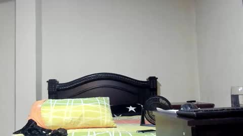 Snapshot of emma_brown777 chatting on 03-29-26, 08:42 ALBA online show from 03-29-26, 08:42