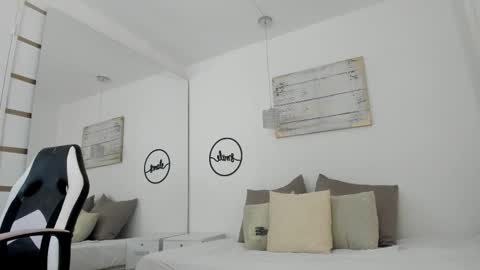 Emma Castillo online show from 03-06-25, 10:15