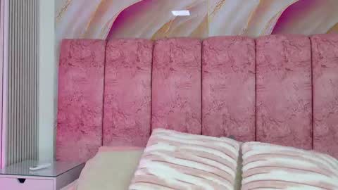 Emma online show from 02-18-26, 03:13