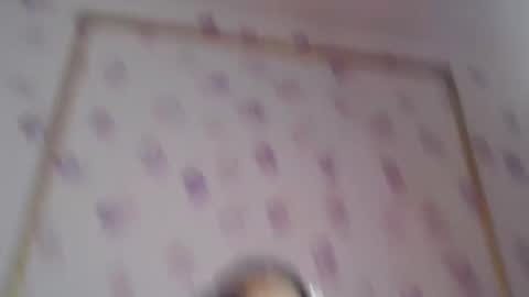 Snapshot of emma_cute_05 chatting on 11-07-25, 02:39 Emma cute online show from 11-07-25, 02:39