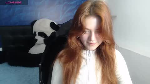 Snapshot of emma_ford1 chatting on 02-04-25, 04:05 Emma  online show from 02-04-25, 04:05