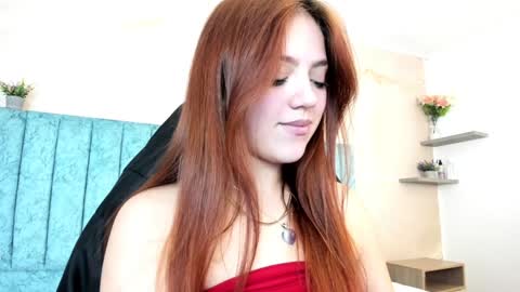 Snapshot of emma_ford1 chatting on 02-08-25, 07:48 Emma  online show from 02-08-25, 07:48