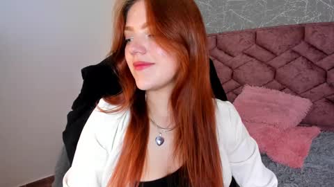 Snapshot of emma_ford1 chatting on 02-24-25, 09:09 Emma  online show from 02-24-25, 09:09