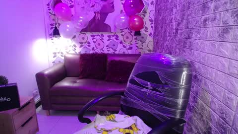 emma online show from 02-04-25, 03:33