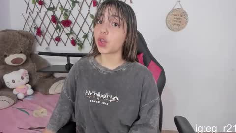 emma_grayys online show from 10-12-25, 04:11