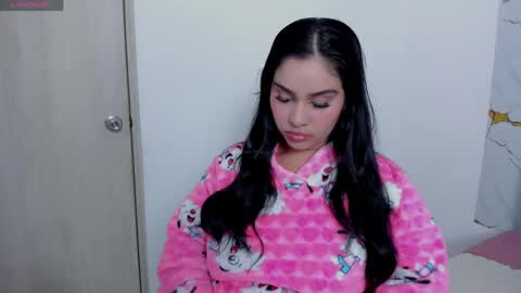 Snapshot of emma_hillton chatting on 04-17-26, 02:14 Emma online show from 04-17-26, 02:14