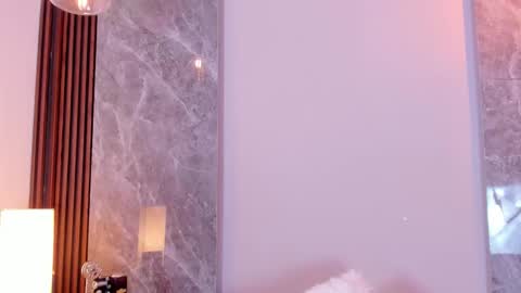 Emma online show from 10-05-25, 03:49