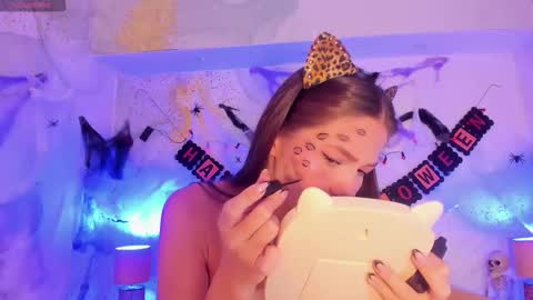 emma_jhoons online show from 10-13-25, 11:10