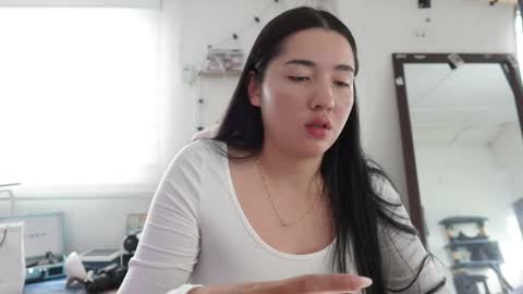 emma_johnson_ online show from 12-05-24, 07:49