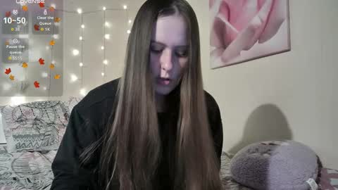 emma_just online show from 11-11-25, 08:25