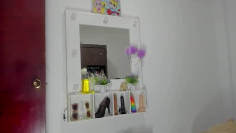 whises lits        online show from 10-14-25, 11:33