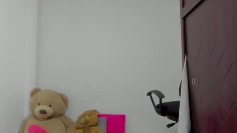 whises lits        online show from 10-28-25, 11:14