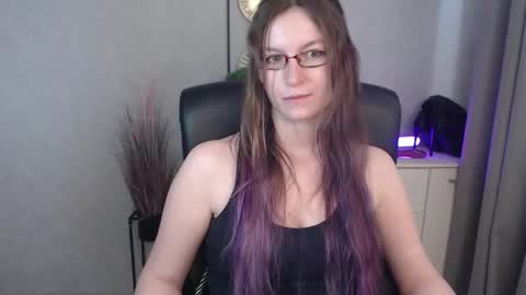 emma online show from 10-20-25, 12:27