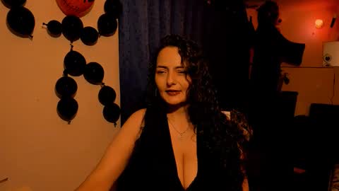  emma luxy online show from 10-31-25, 12:33