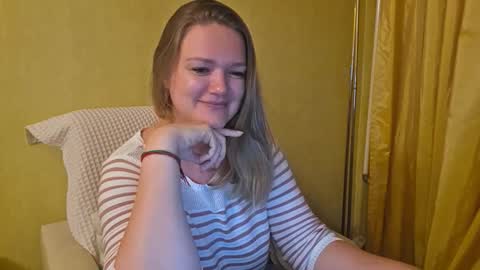 emma_misty_ online show from 10-07-25, 05:21