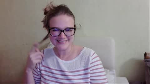 emma_misty_ online show from 10-16-25, 05:47