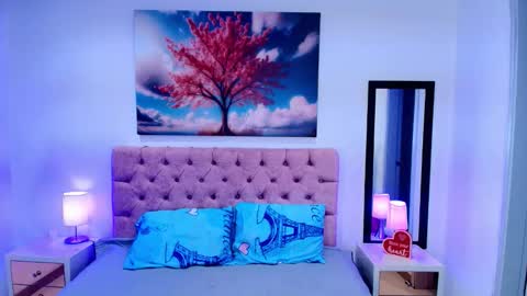 Emma Monserratt online show from 01-08-26, 07:54