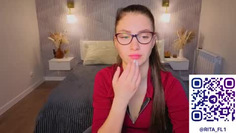 Snapshot of emma_myer chatting on 05-05-26, 02:08 Emma Myer online show from 05-05-26, 02:08