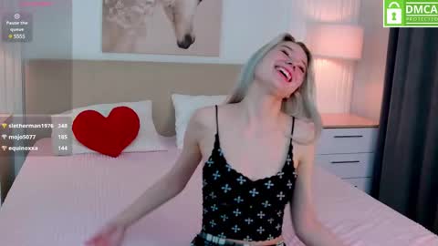 Emma online show from 02-23-25, 08:11