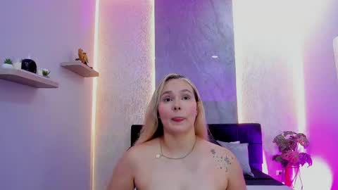 Snapshot of emmaa_white_ chatting on 05-23-26, 05:39 EMMA online show from 05-23-26, 05:39