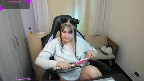 modelo independente online show from 10-19-25, 11:38