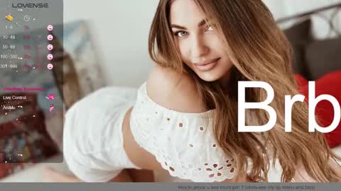 Snapshot of emmaamazingeyes chatting on 12-21-25, 05:31 Emma 31487 online show from 12-21-25, 05:31