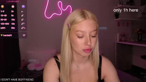Snapshot of emmaandjake chatting on 05-21-26, 03:19 emmaandjake online show from 05-21-26, 03:19