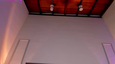 emma becket online show from 02-19-25, 07:17