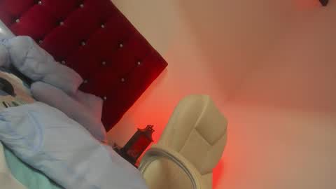 emmabrown10 online show from 12-04-25, 02:15